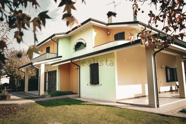 casa indipendente in vendita a Quistello