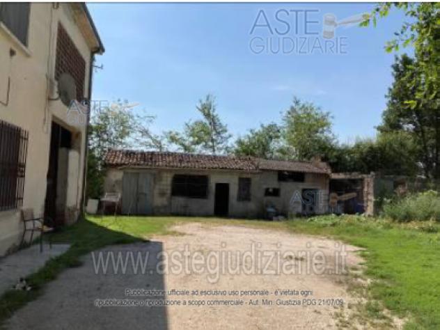 terreno edificabile in vendita a Quistello