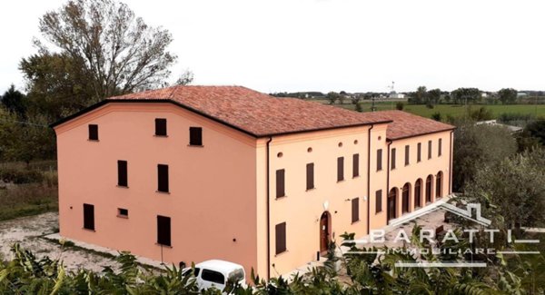 negozio in vendita a Quistello