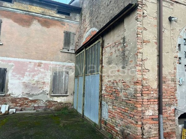 casa indipendente in vendita a Quistello