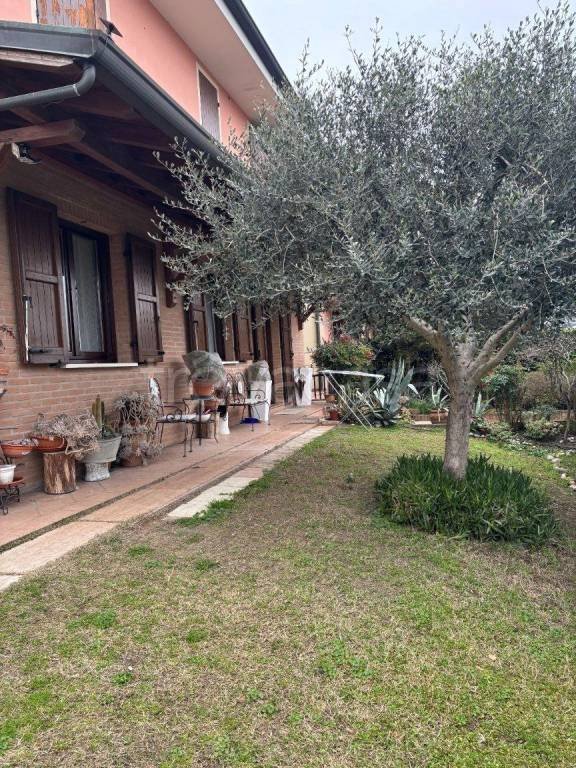 casa indipendente in vendita a Quistello