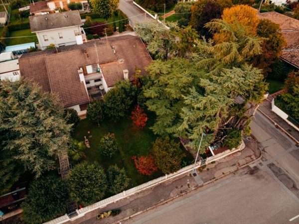 casa indipendente in vendita a Quistello