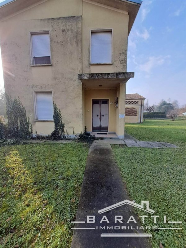 casa indipendente in vendita a Quistello