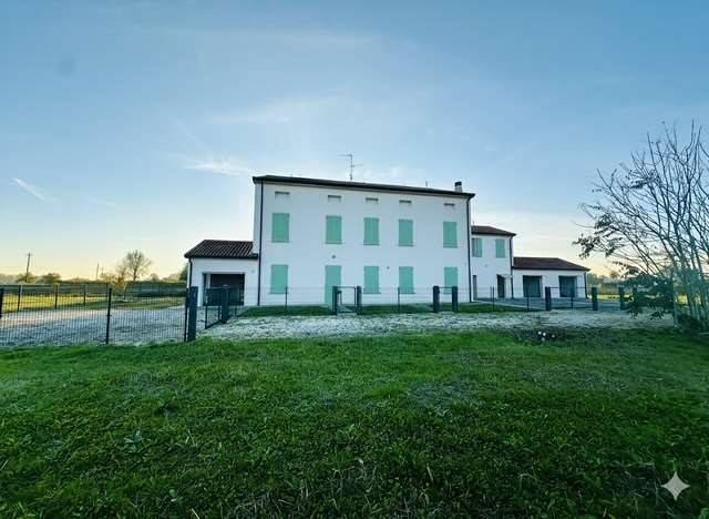 casa indipendente in vendita a Quistello