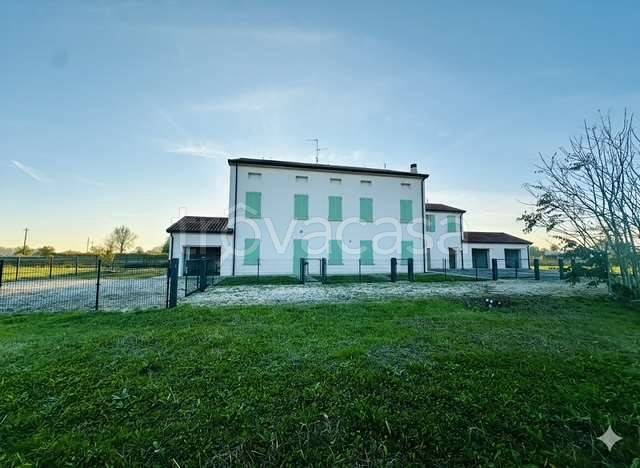 casa indipendente in vendita a Quistello