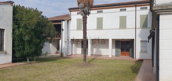 casa indipendente in vendita a Quistello