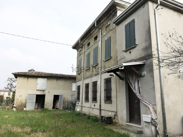 casa indipendente in vendita a Quistello