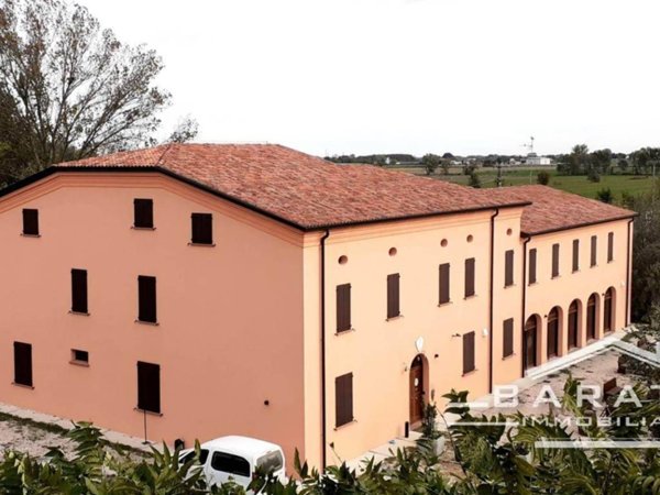 negozio in vendita a Quistello