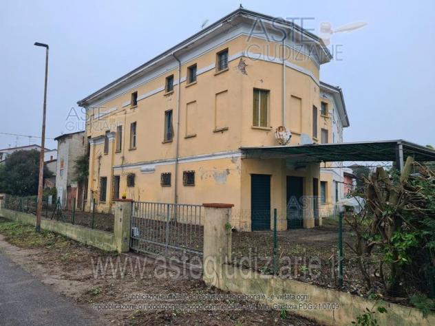 negozio in vendita a Quistello in zona San Rocco