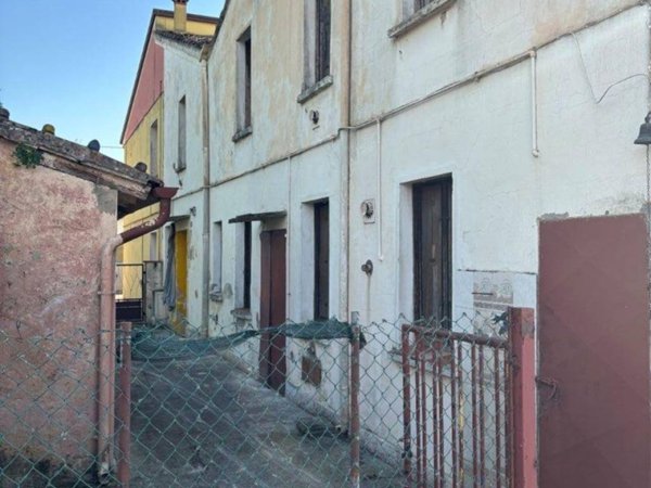 casa indipendente in vendita a Quistello