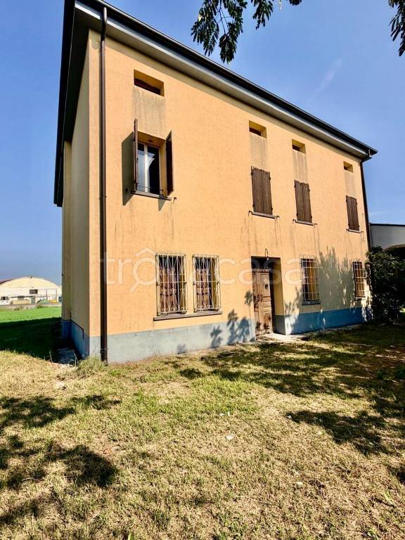 casa indipendente in vendita a Quistello