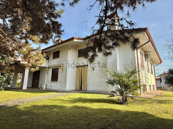 casa indipendente in vendita a Quistello