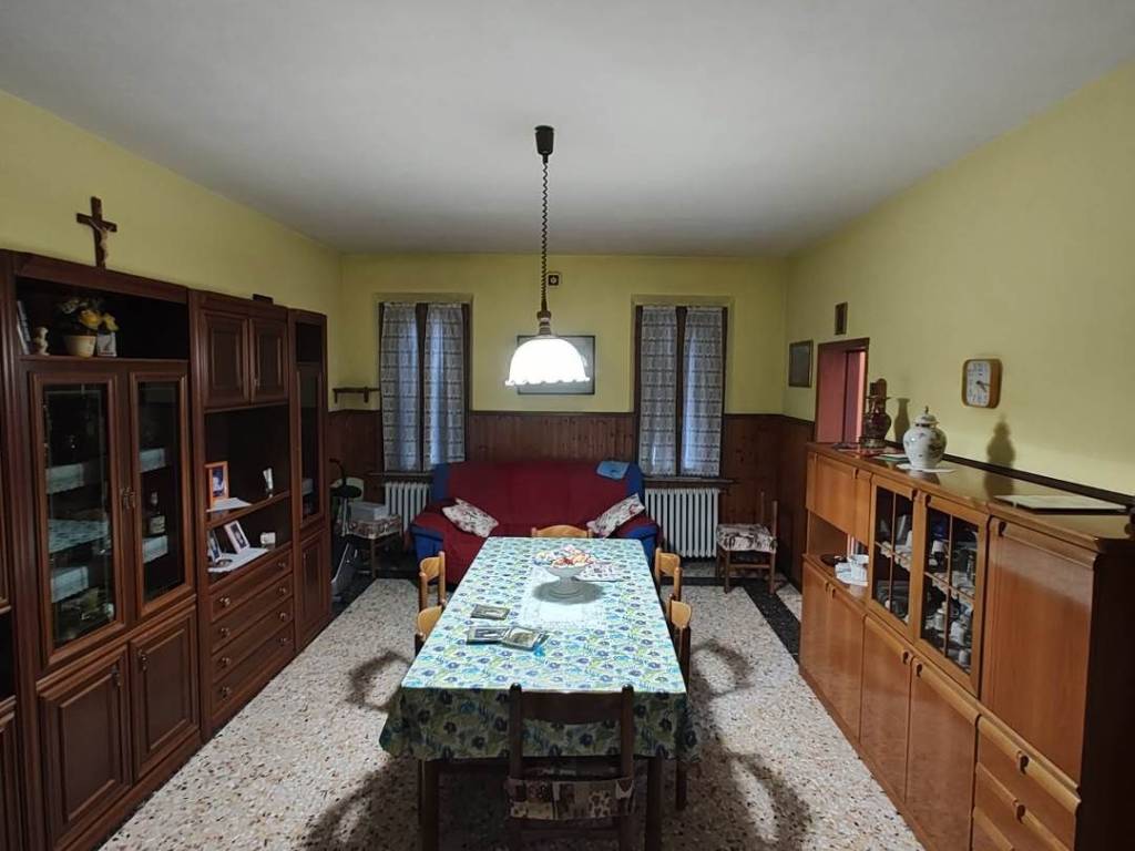 casa indipendente in vendita a Quistello in zona San Rocco