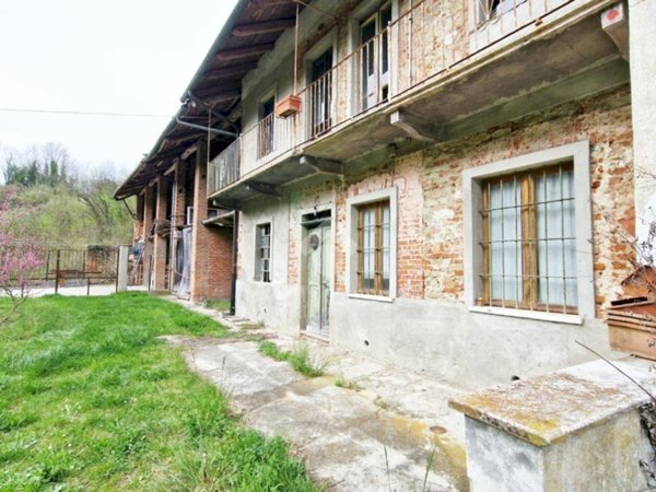 casa semindipendente in vendita a San Sebastiano da Po in zona Saronsella
