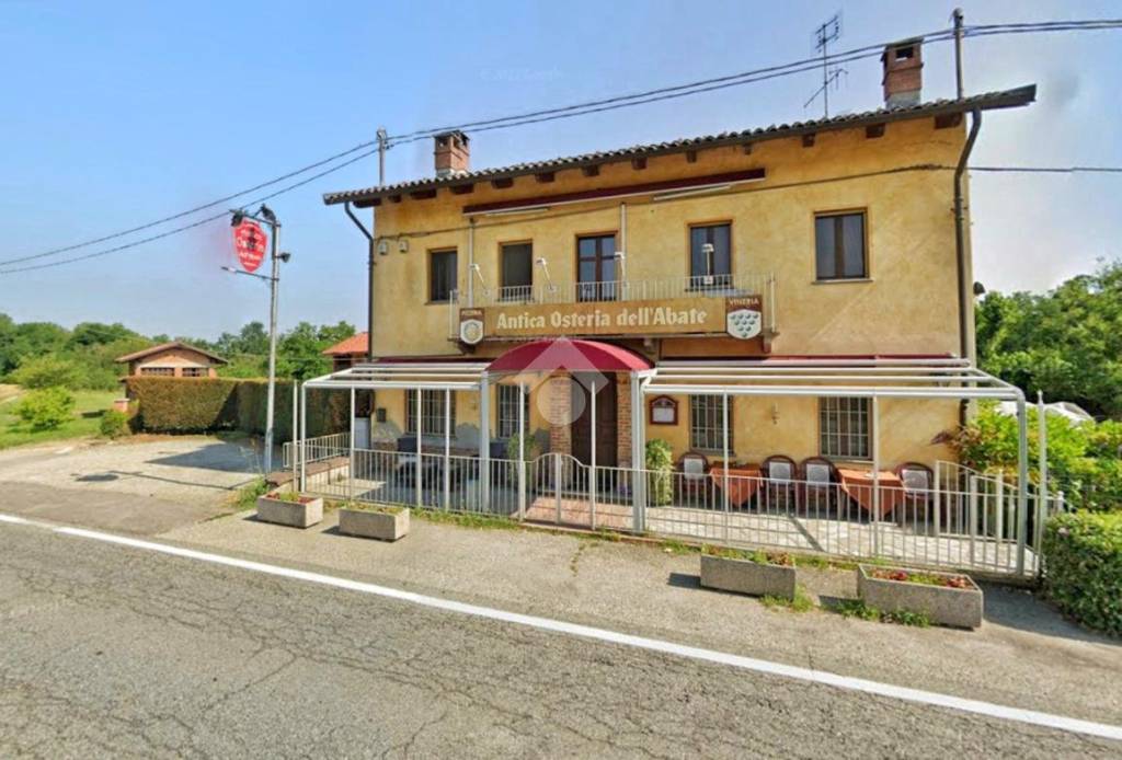 negozio in vendita a San Sebastiano da Po in zona Abate