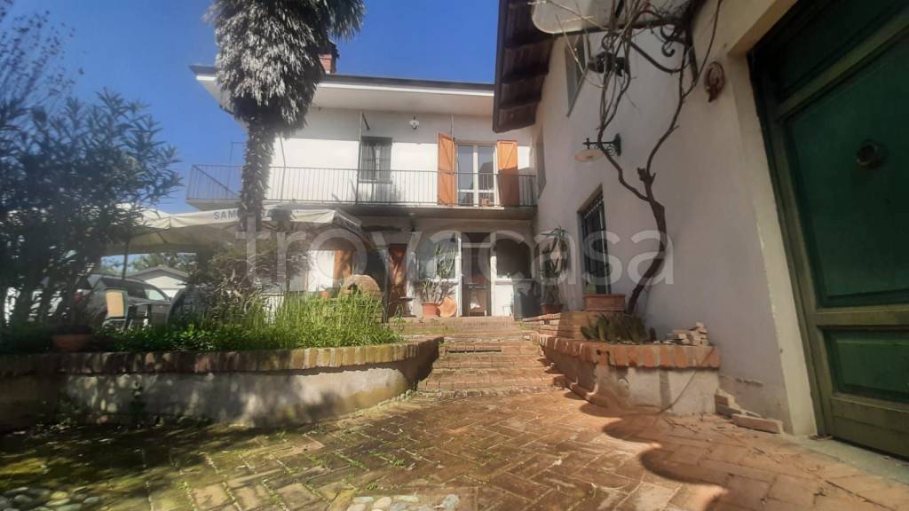 casa indipendente in vendita a San Sebastiano da Po in zona Villa
