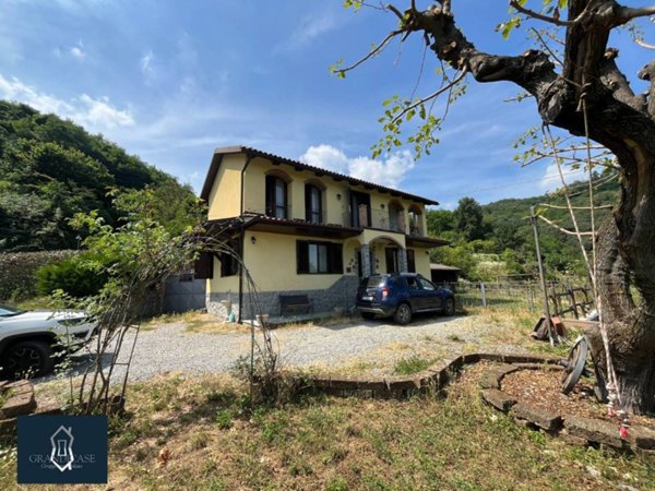 casa indipendente in vendita a San Sebastiano da Po in zona Villa