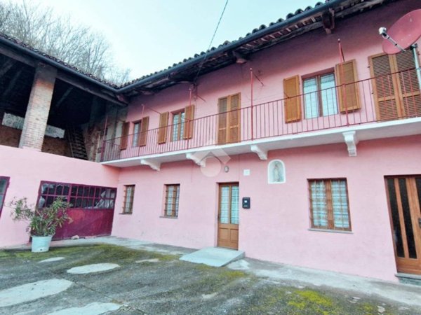 casa semindipendente in vendita a San Sebastiano da Po in zona Saronsella
