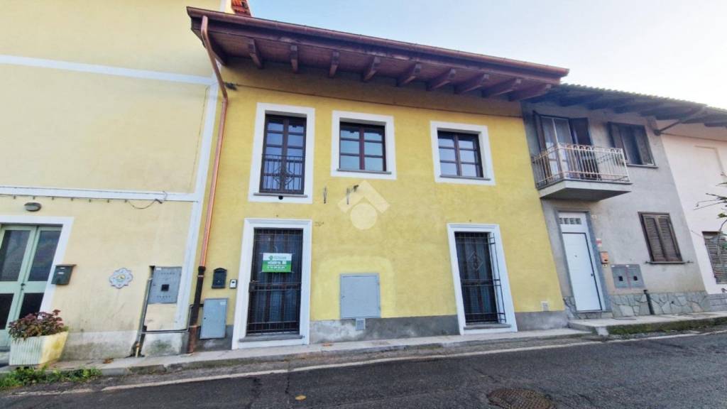 casa indipendente in vendita a San Sebastiano da Po in zona Villa