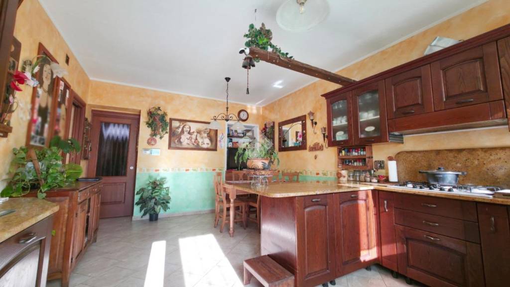 casa indipendente in vendita a San Sebastiano da Po