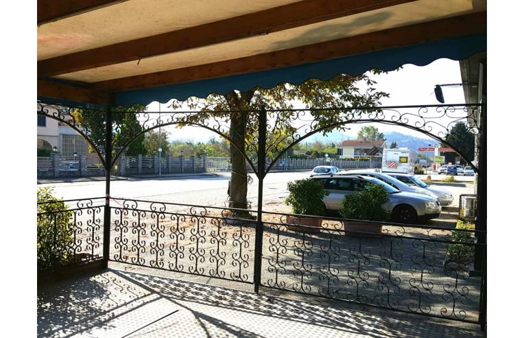 locale commerciale in vendita a San Sebastiano da Po