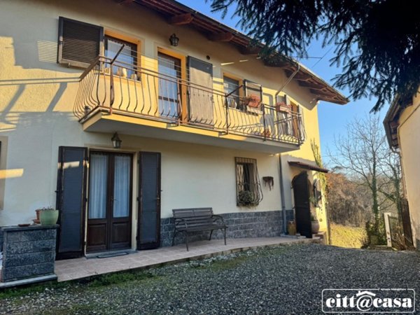 casa indipendente in vendita a San Sebastiano da Po in zona Villa