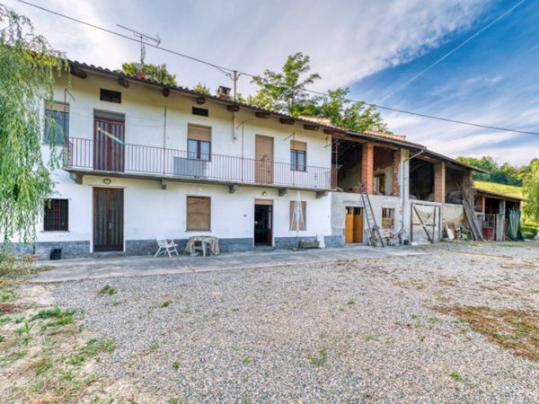 casa indipendente in vendita a San Sebastiano da Po in zona Villa