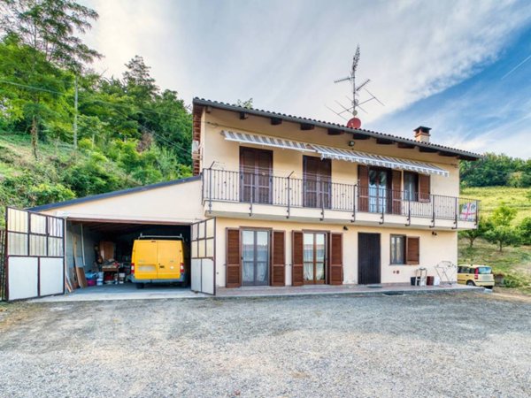 casa indipendente in vendita a San Sebastiano da Po in zona Villa