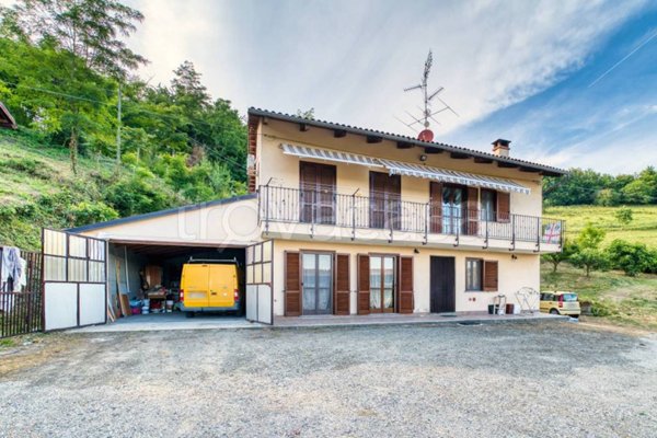 casa indipendente in vendita a San Sebastiano da Po in zona Villa