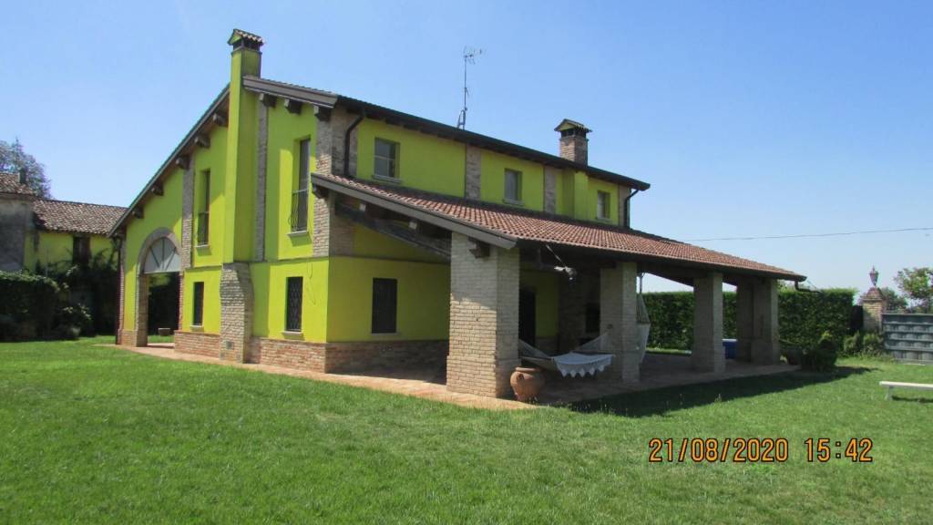 casa indipendente in vendita a Redondesco in zona Bologne