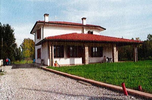 casa indipendente in vendita a Redondesco