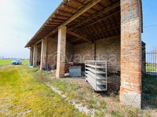 casa indipendente in vendita a Redondesco