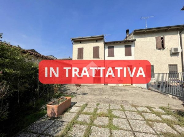 casa indipendente in vendita a Redondesco