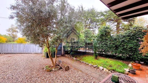 casa indipendente in vendita a Redondesco