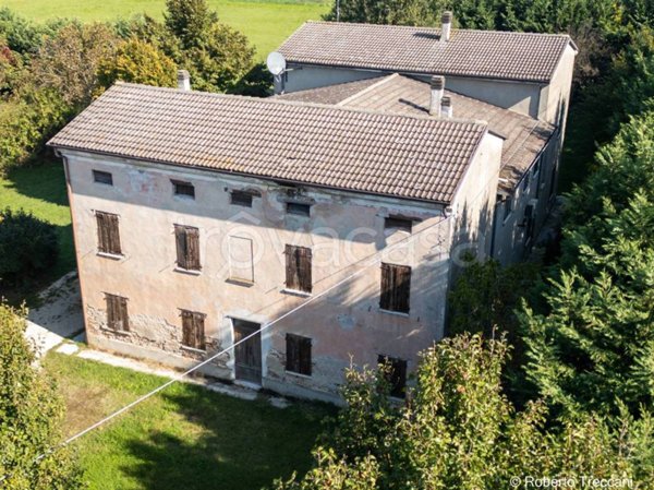 casa indipendente in vendita a Redondesco