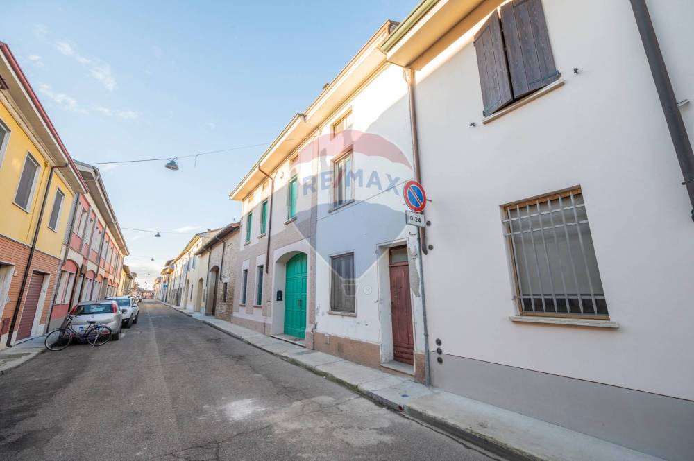 casa indipendente in vendita a Rivarolo Mantovano