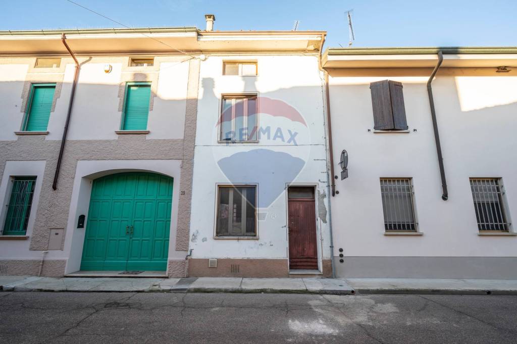 casa semindipendente in vendita a Rivarolo Mantovano
