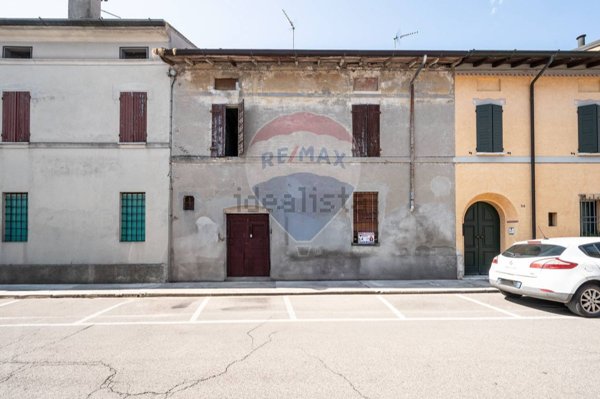 casa semindipendente in vendita a Rivarolo Mantovano