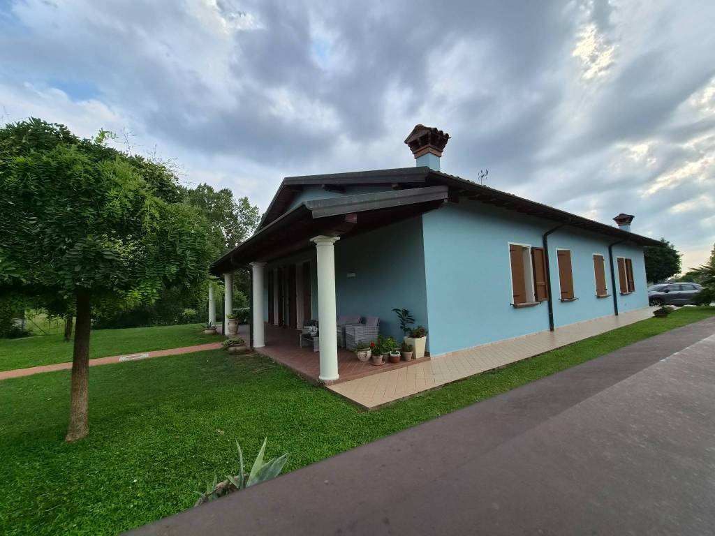 casa indipendente in vendita a Rivarolo Mantovano in zona Cividale Mantovano