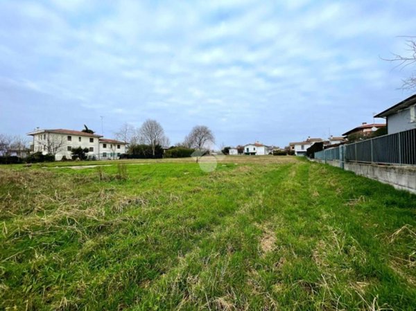 terreno agricolo in vendita a Rodigo in zona Rivalta sul Mincio
