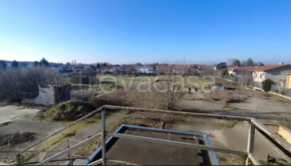 casa indipendente in vendita a Rodigo