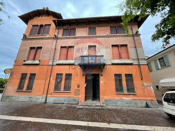 casa indipendente in vendita a Rodigo