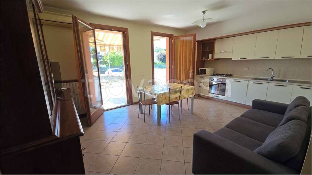 appartamento in vendita a Rodigo in zona Rivalta sul Mincio