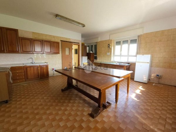 casa indipendente in vendita a Rodigo in zona Rivalta sul Mincio