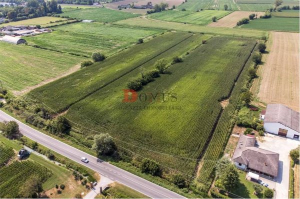 terreno edificabile in vendita a Roncoferraro