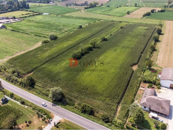 terreno edificabile in vendita a Roncoferraro