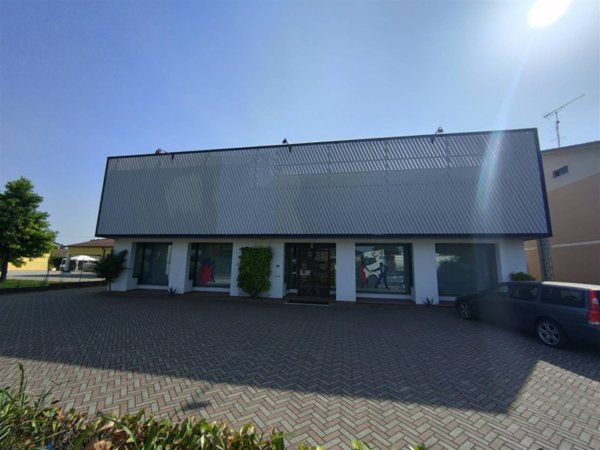 appartamento in vendita a Roncoferraro in zona Governolo