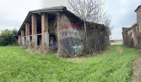 casa indipendente in vendita a Roncoferraro in zona Casale