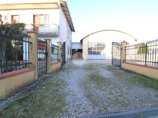 casa indipendente in vendita a Roncoferraro