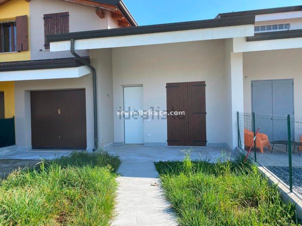 casa indipendente in vendita a Roncoferraro